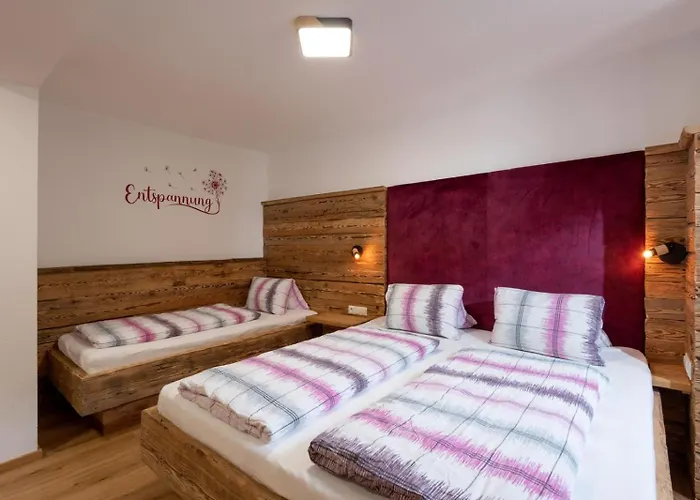 Zur Schoensten Aussicht Zellberg